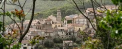 Uno scorcio del borgo di Carbone, nella Valle del Serrapòtamo